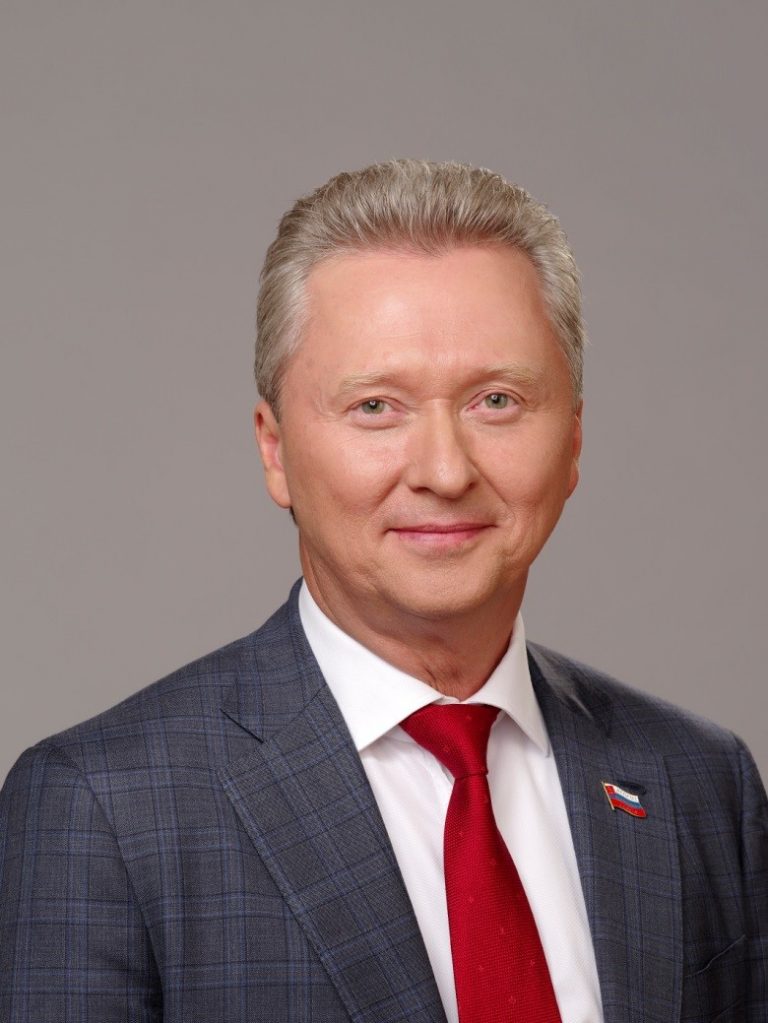 СЕМЕНОВ Олег Александрович